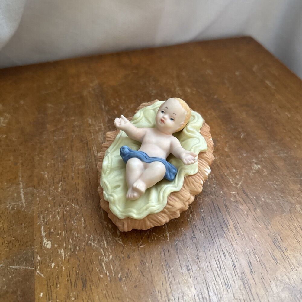Baby Jesus In Manger #75177 Kirkland Signature Nativity Replacement Piece 2 pc